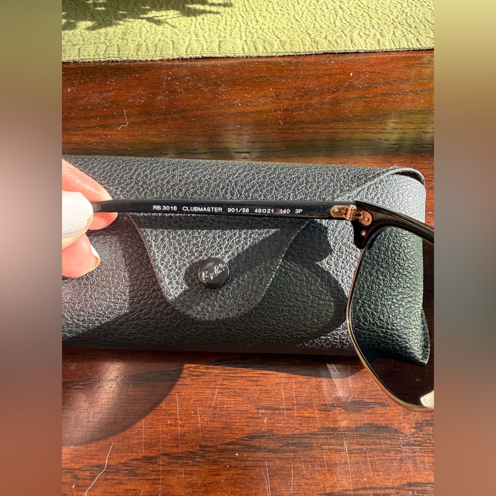 Ray-Ban Tortoise and Gold Clubmaster Sunglasses - Picture 10 of 11